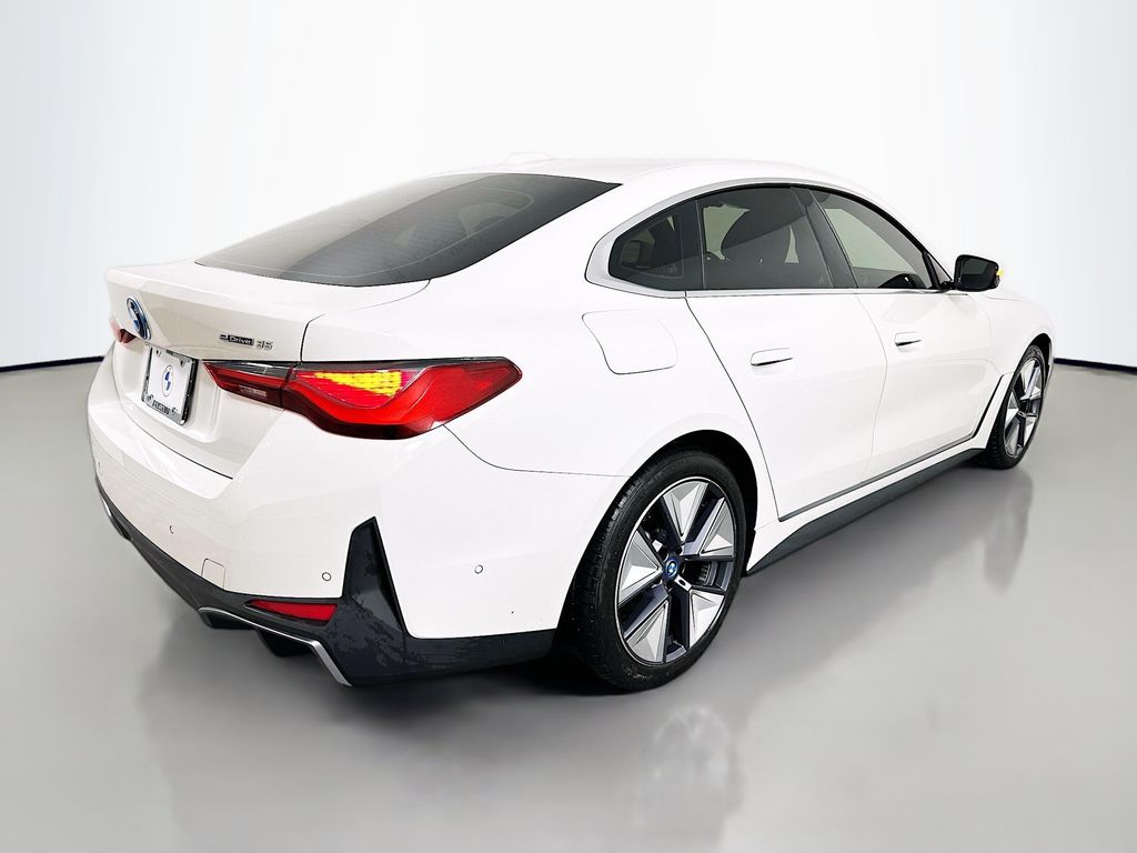 Thumbnail: 2023 BMW i4 - 5