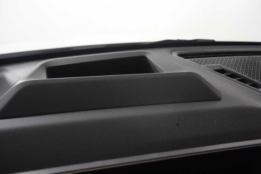 Thumbnail: 2023 BMW X1 - 20