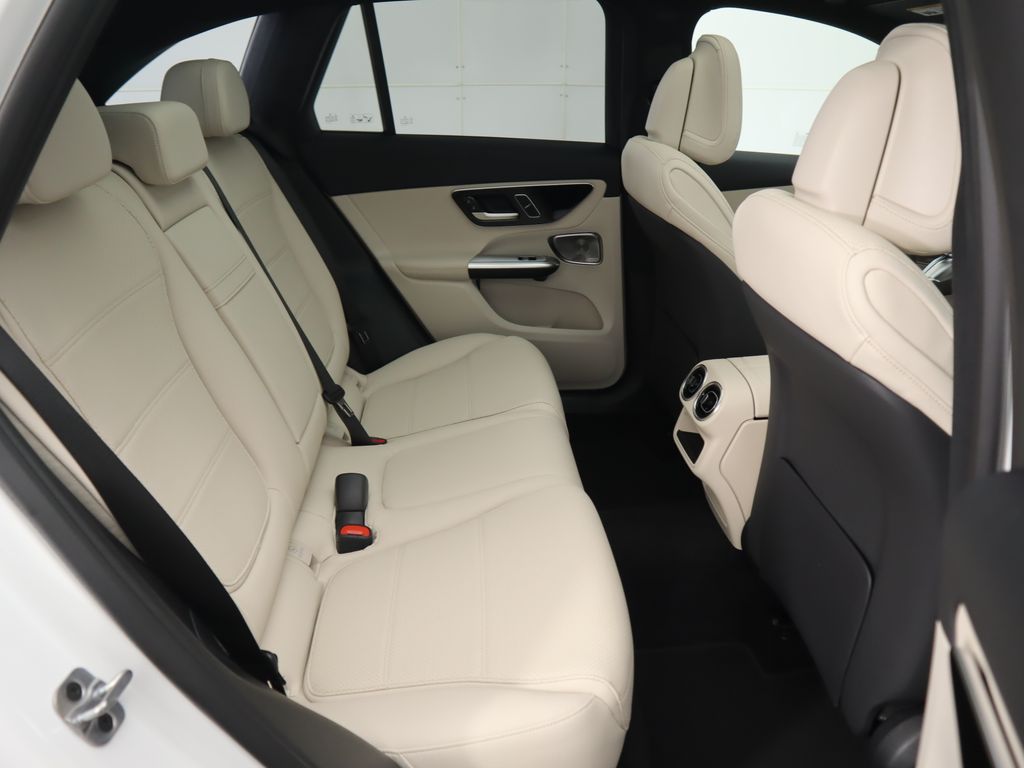 Thumbnail: 2026 Mercedes-Benz GLC - 24