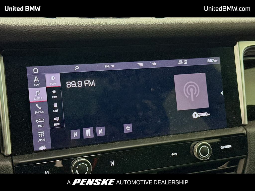 Thumbnail: 2023 Porsche Macan - 8