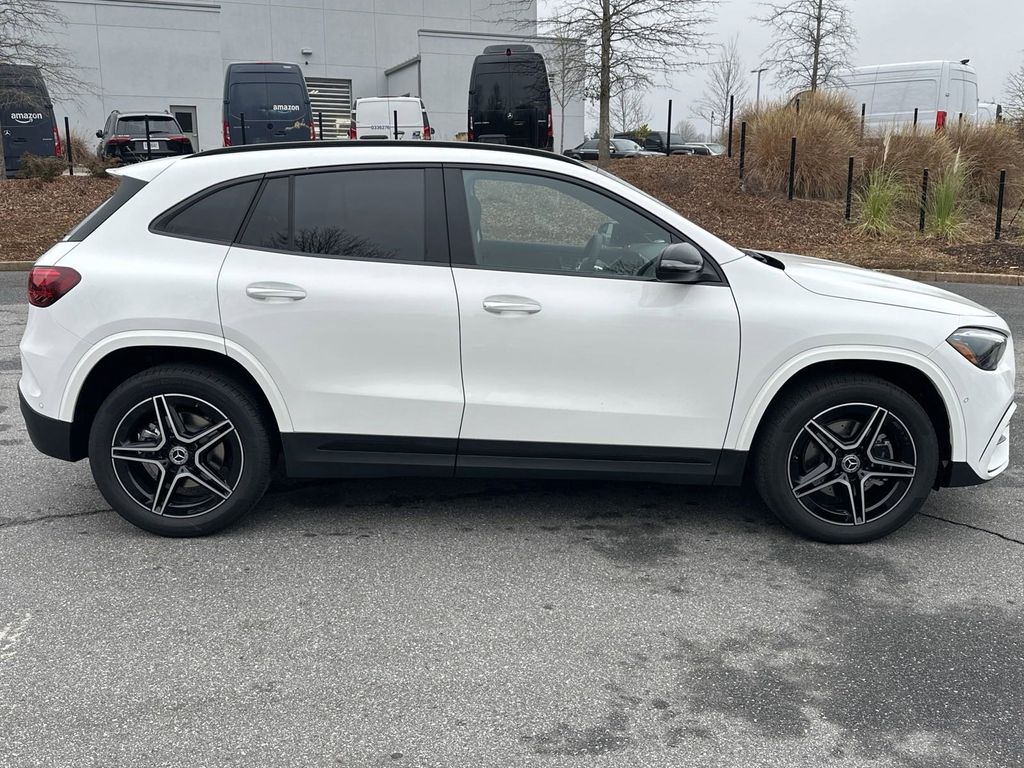 2025 Mercedes-Benz GLA GLA 250 9