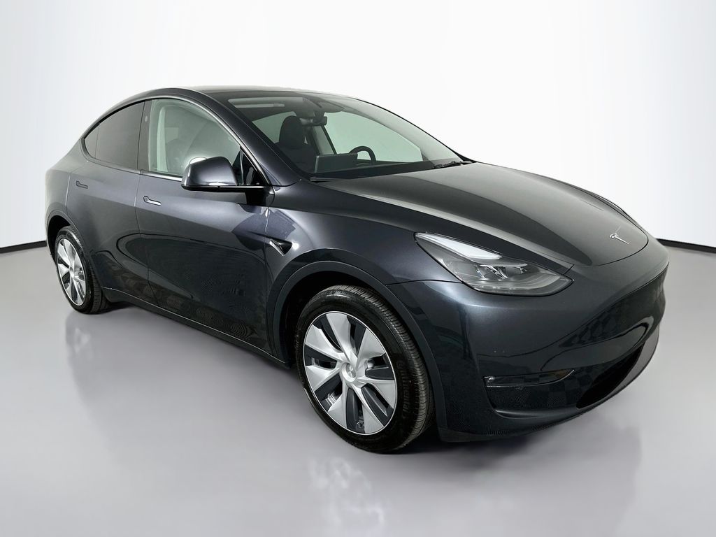 Thumbnail: 2024 Tesla Model Y - 3