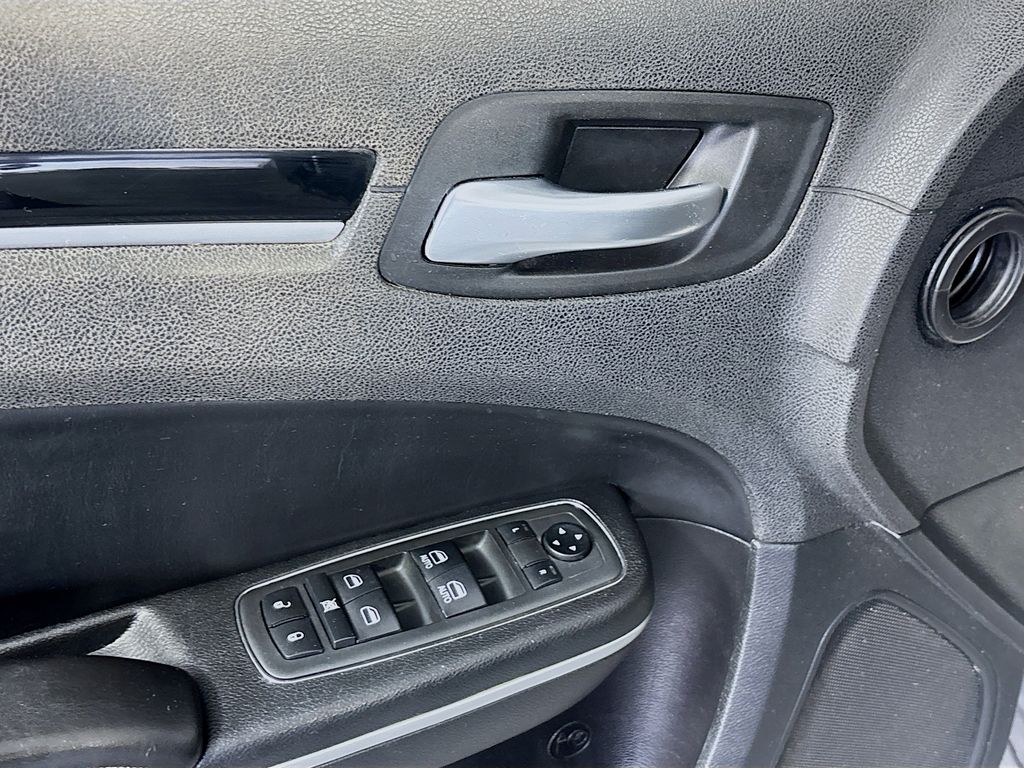 Used 2019 Chrysler 300 S For Sale in OLIVE BRANCH, MS