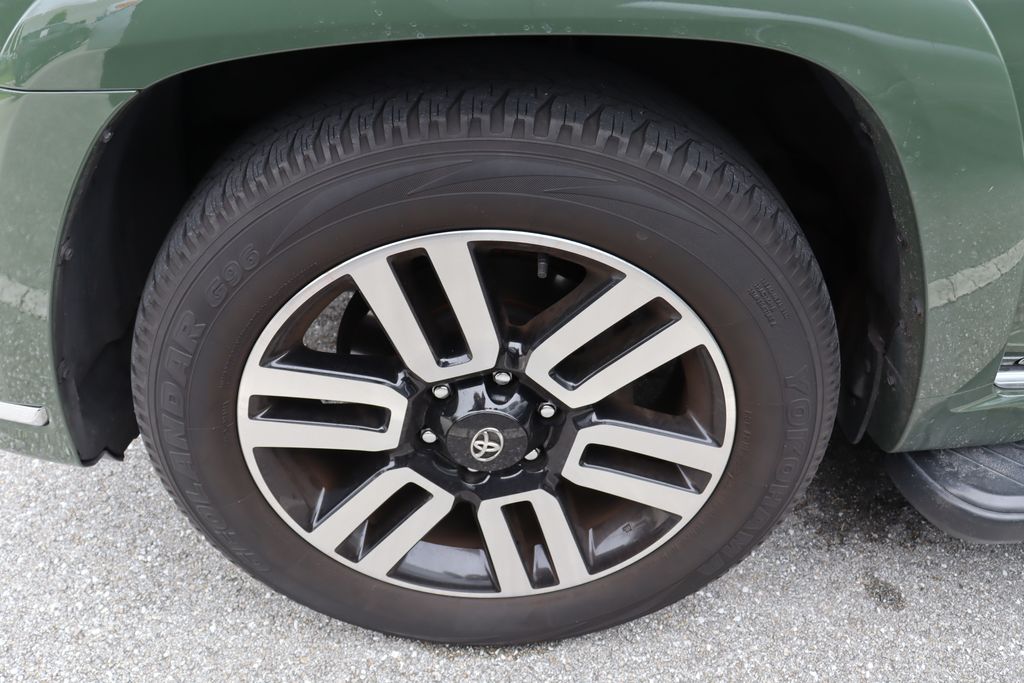 2022 Toyota 4Runner Limited 4