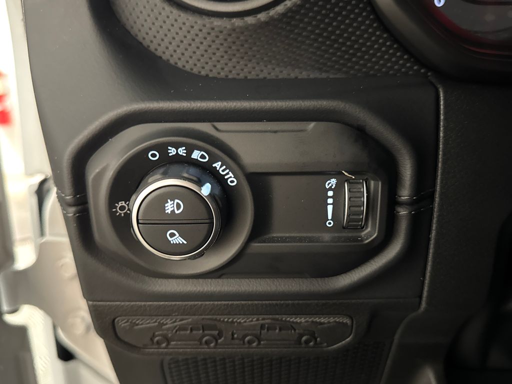 Certified Used 2025 White Jeep Mojave image 17