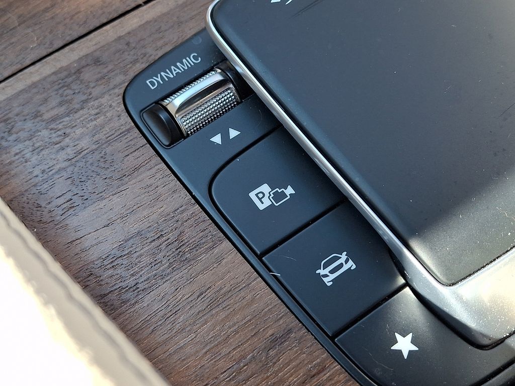 Thumbnail: 2024 Mercedes-Benz GLE - 24