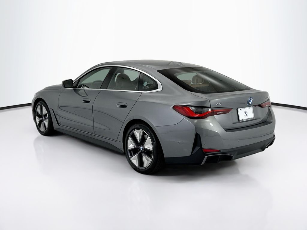 Thumbnail: 2025 BMW i4 - 7