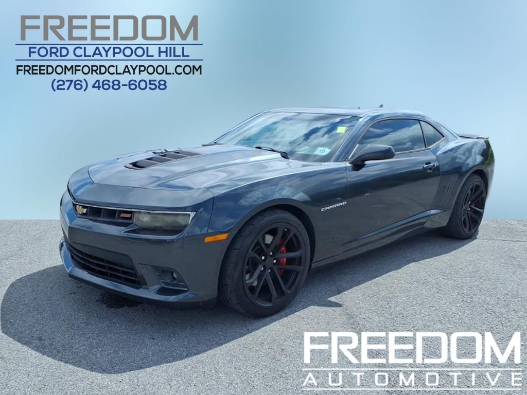 Ashen Gray Metallic 2014 Chevrolet Camaro Coupe Rear-Wheel Drive 6-Speed Manual