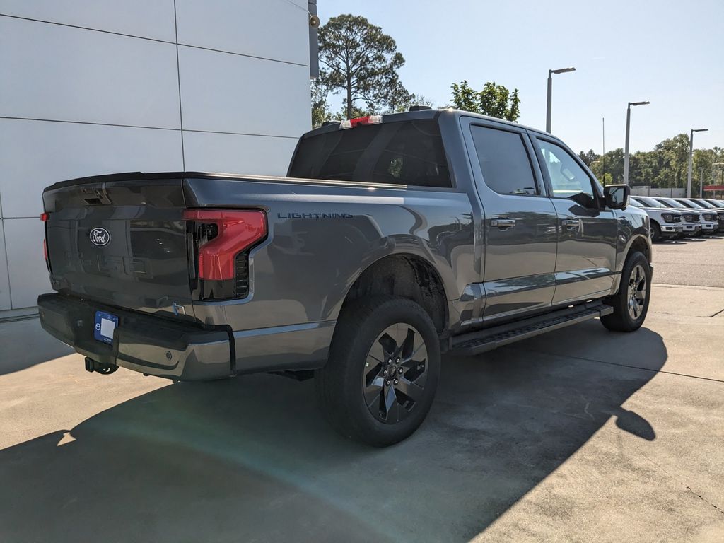 2025 Ford F-150 Lightning Flash
