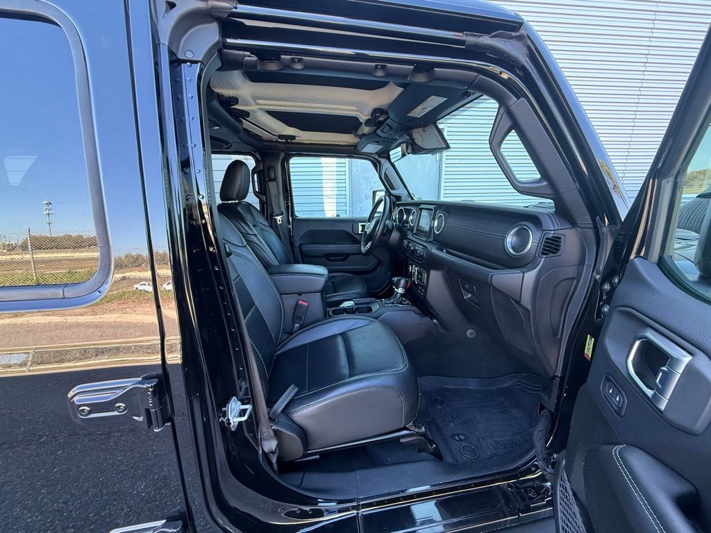 Used 2019 Black Jeep Unlimited Moab image 50