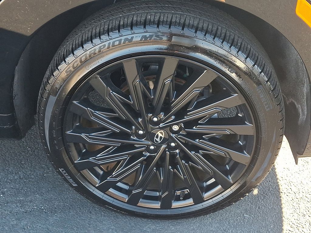 Thumbnail: 2024 Hyundai Santa Fe - 8