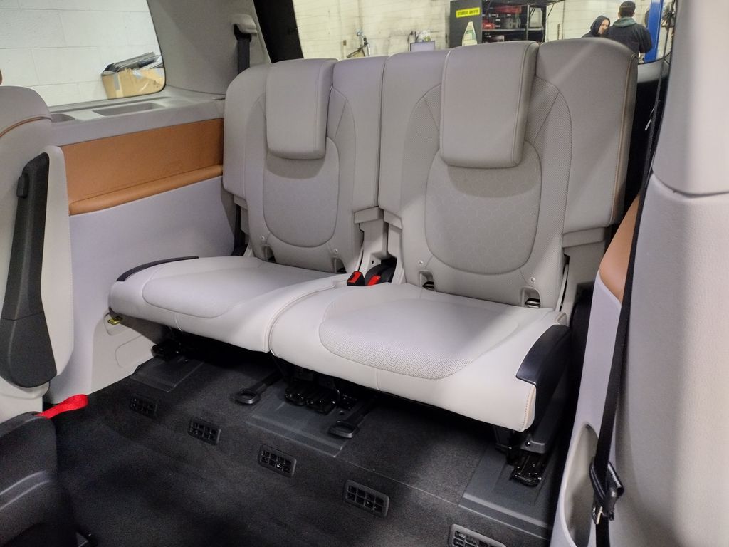 2025 Volkswagen ID. Buzz Pro S Plus