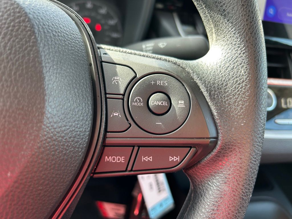 Thumbnail: 2025 Toyota Corolla - 18