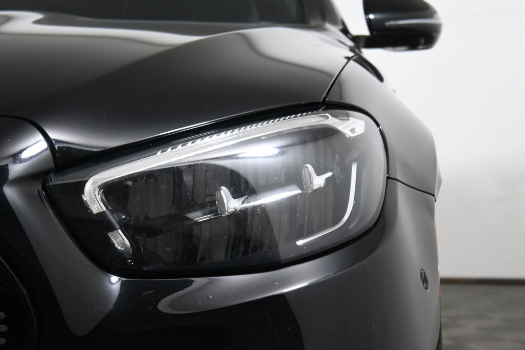 Thumbnail: 2021 Mercedes-Benz E-Class - 10