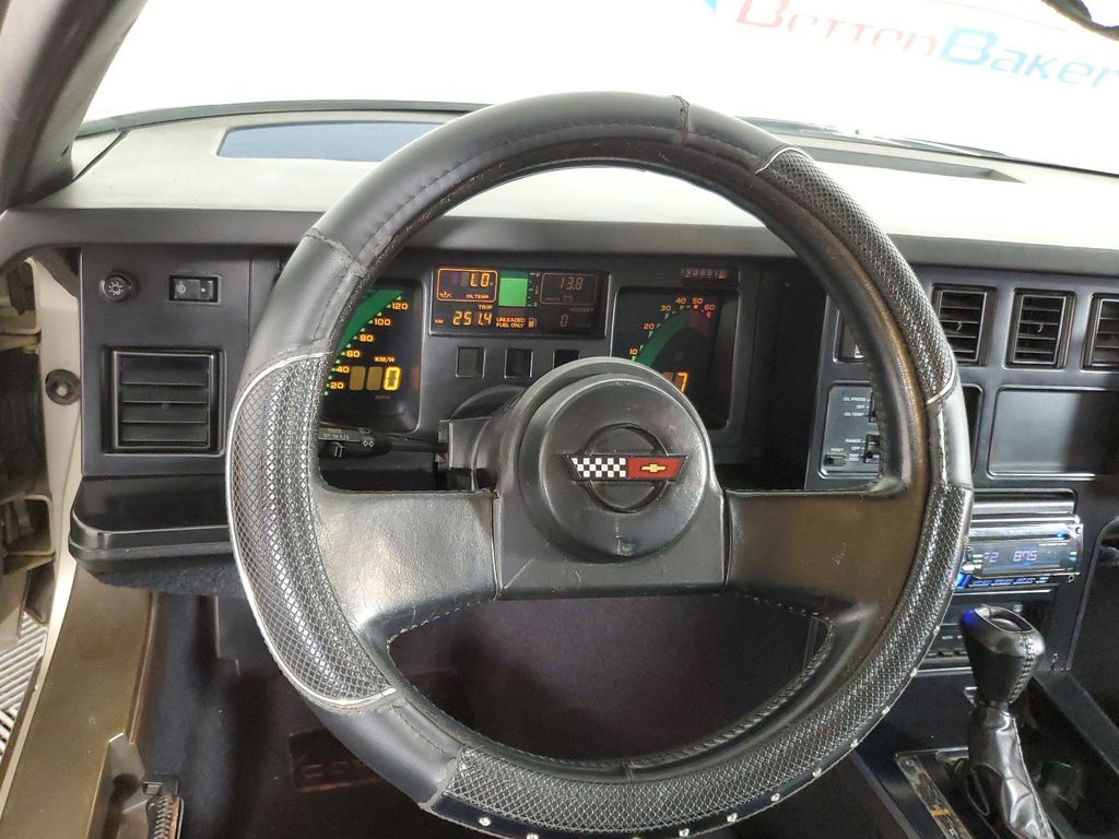 1987 Chevrolet Corvette Base 14