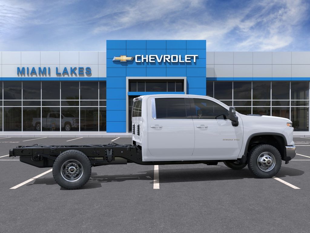 New 2026 Summit White Chevrolet Work Truck image 4