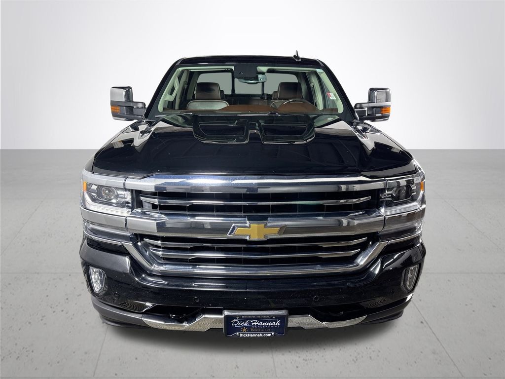 2017 Chevrolet Silverado 1500 High Country photo 3