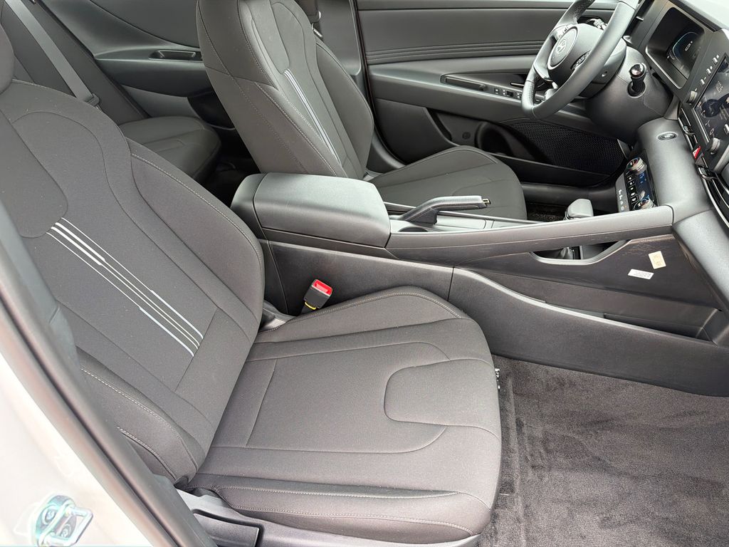 New 2026 White Hyundai SEL Sport image 14