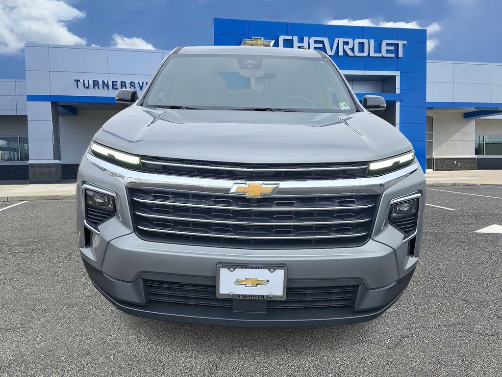 Thumbnail: 2025 Chevrolet Traverse - 2
