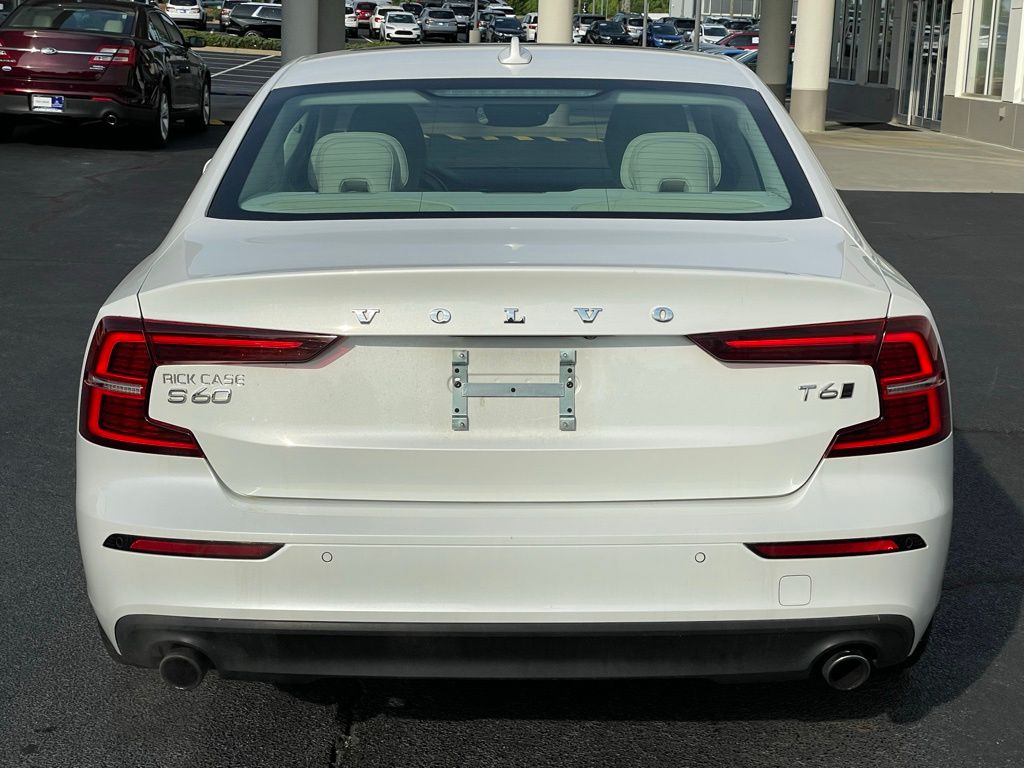 2019 Volvo S60 T6 Momentum 3