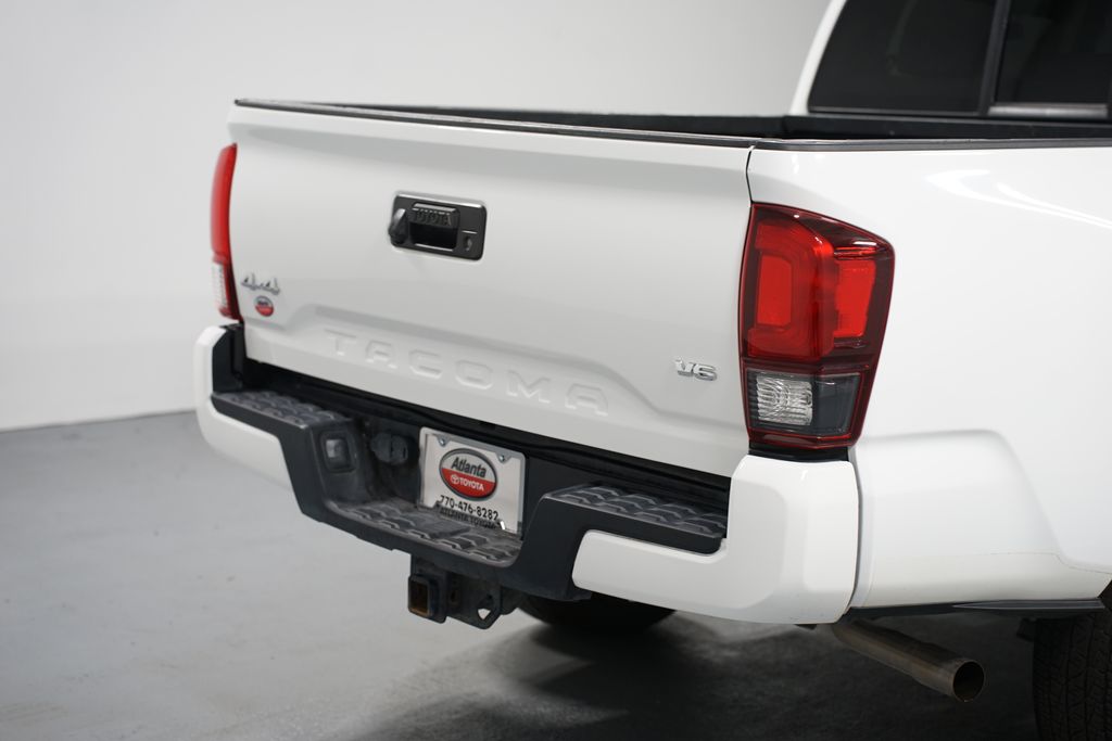 Thumbnail: 2023 Toyota Tacoma - 9