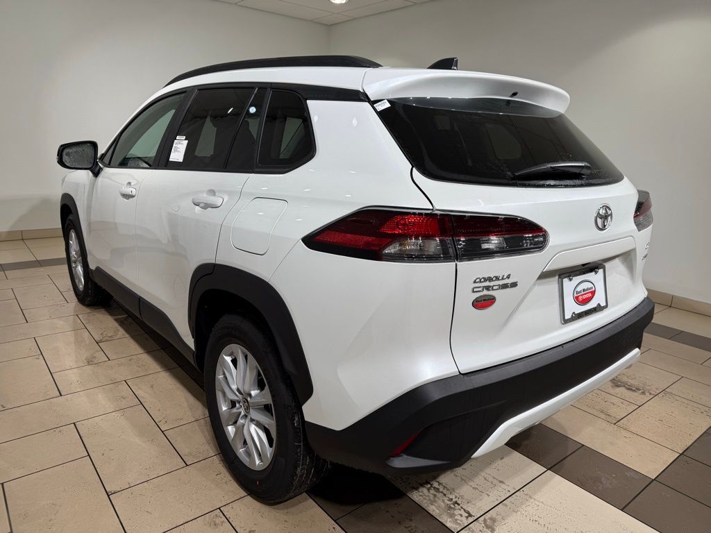 Thumbnail: 2026 Toyota Corolla Cross - 3