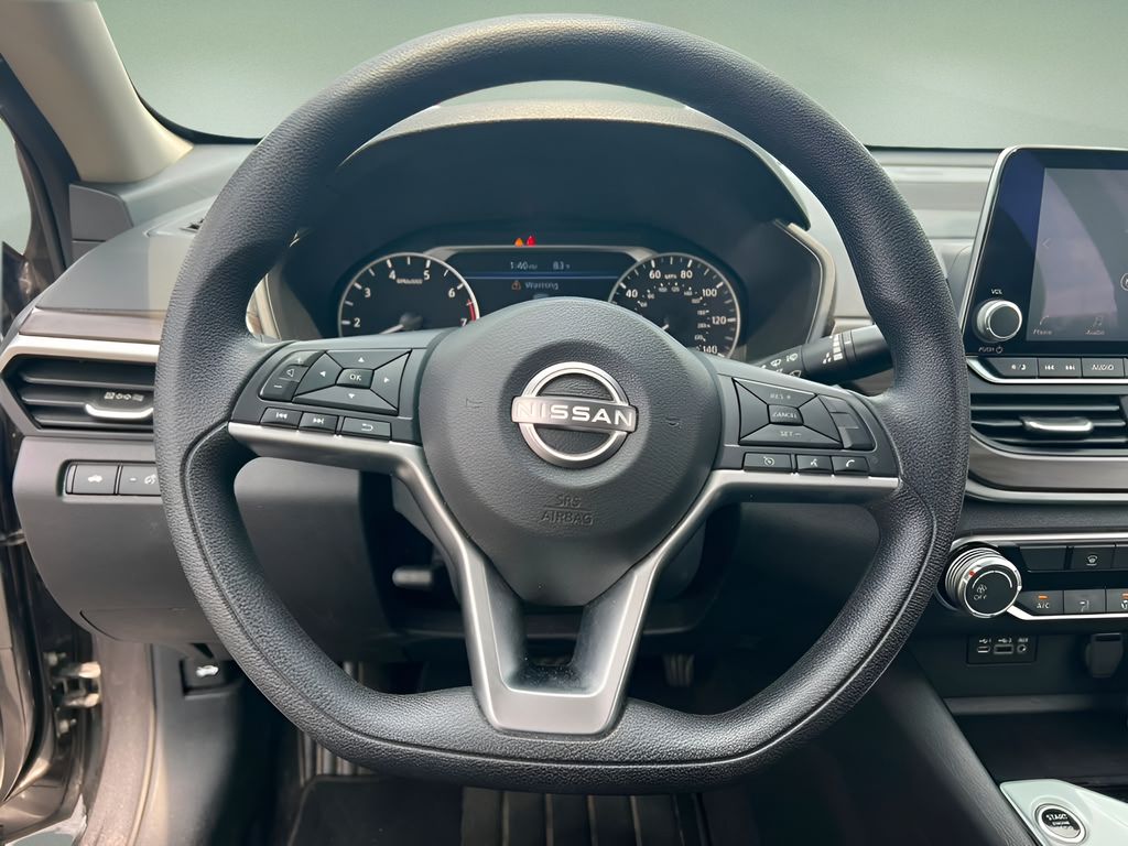 Used 2024 Nissan Altima Sedan