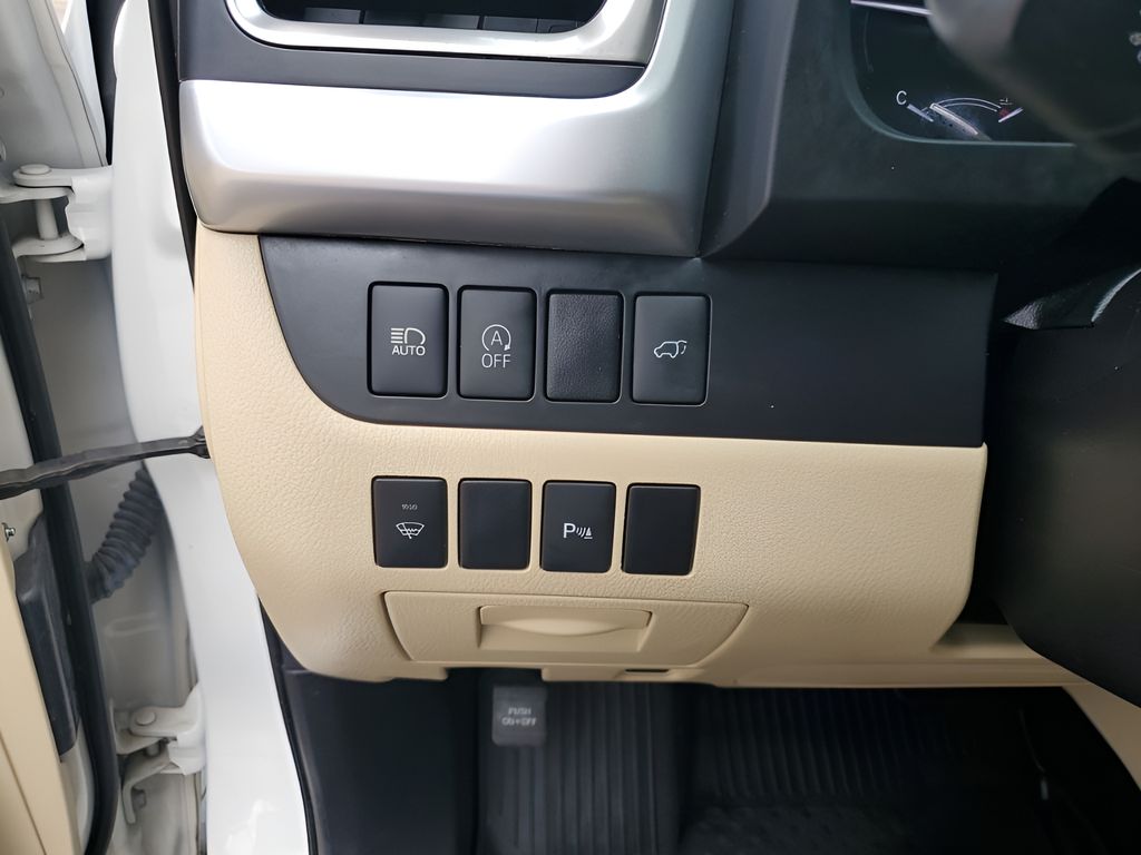 Used Car 2017 Toyota Highlander  Limited For Sale Under $25,000 In Austin, Texas