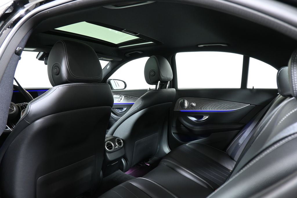 Thumbnail: 2021 Mercedes-Benz E-Class - 6