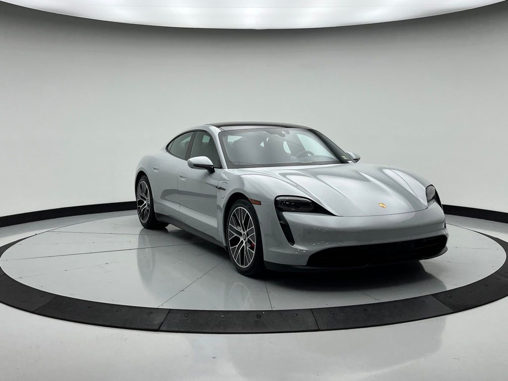 Thumbnail: 2022 Porsche Taycan - 7