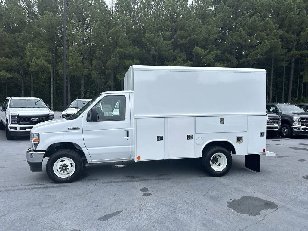 2025 Ford E-350SD Base 4