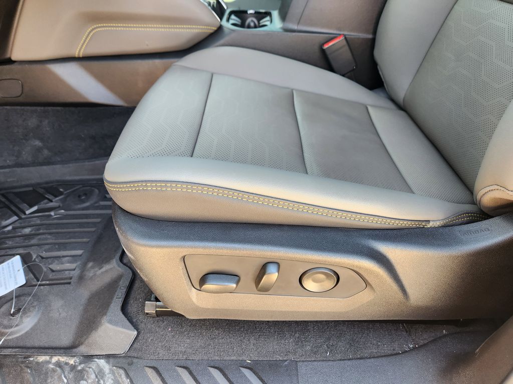 2026 Chevrolet Colorado ZR2 photo 18