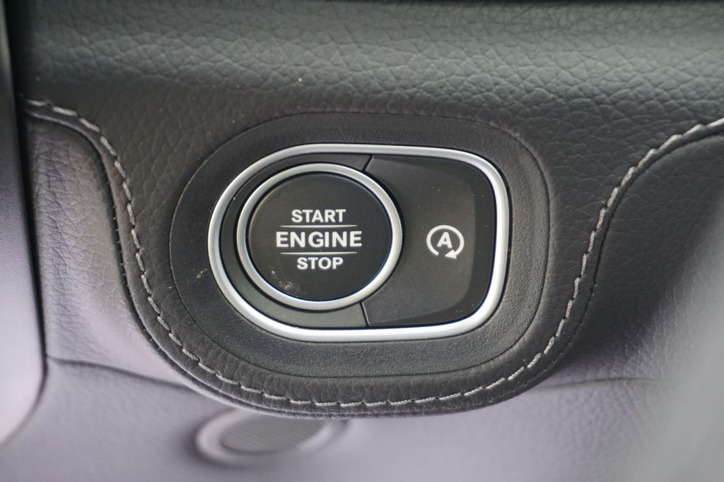 2025 Mercedes-Benz GLE 450 31