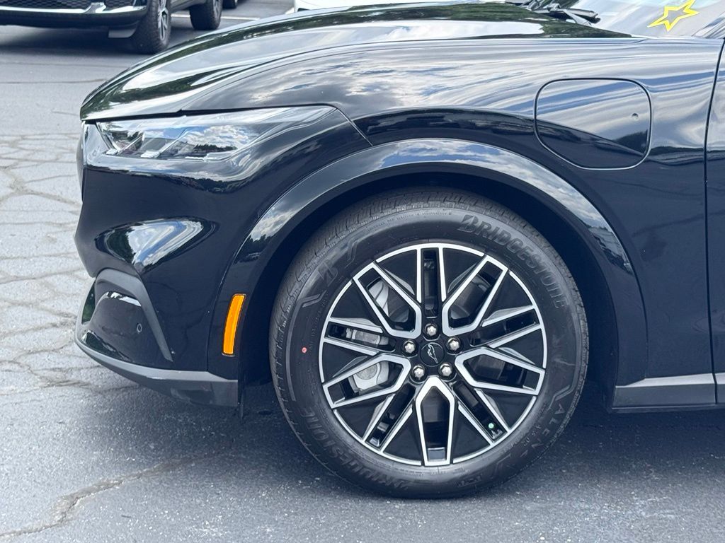 FordMustang Mach-E40