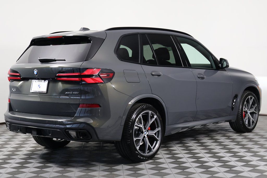 Thumbnail: 2026 BMW X5 - 2