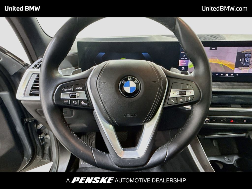 Thumbnail: 2026 BMW X5 - 13