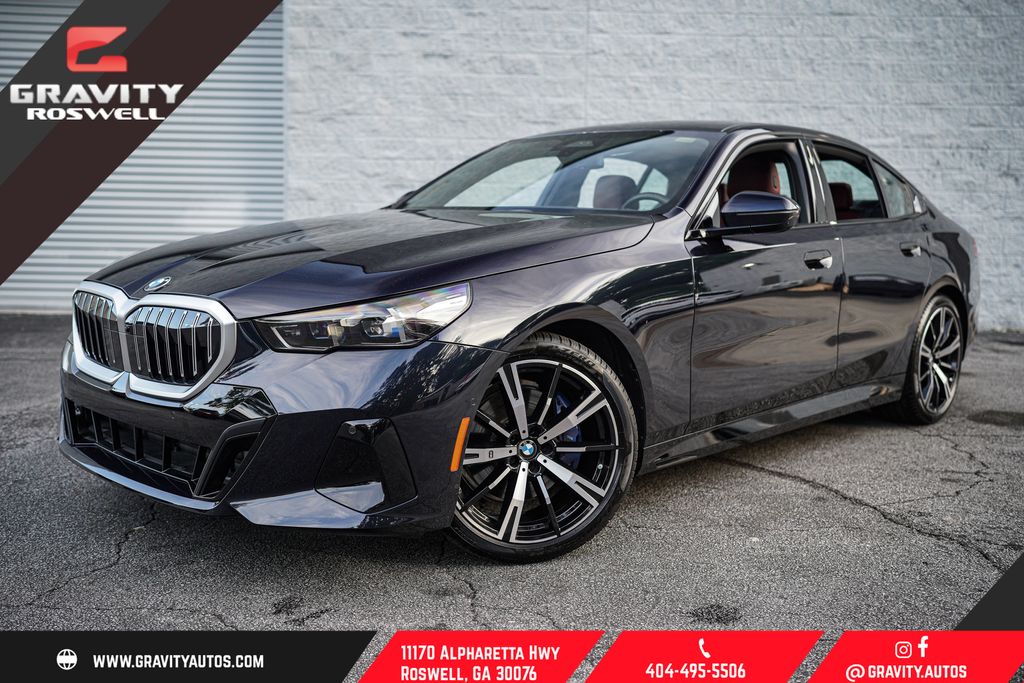 Carbon Black Metallic 2026 BMW 5 Series 530i RWD Sedan Rear-Wheel Drive 8-Speed Automatic