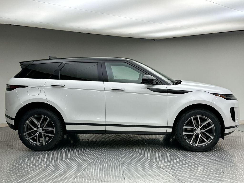 Thumbnail: 2026 Land Rover Range Rover Evoque - 4