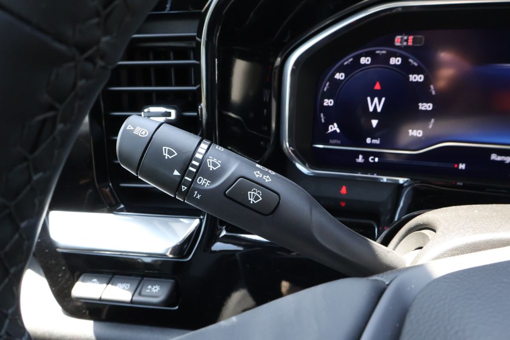 2025 Chevrolet Silverado 3500 LTZ 24