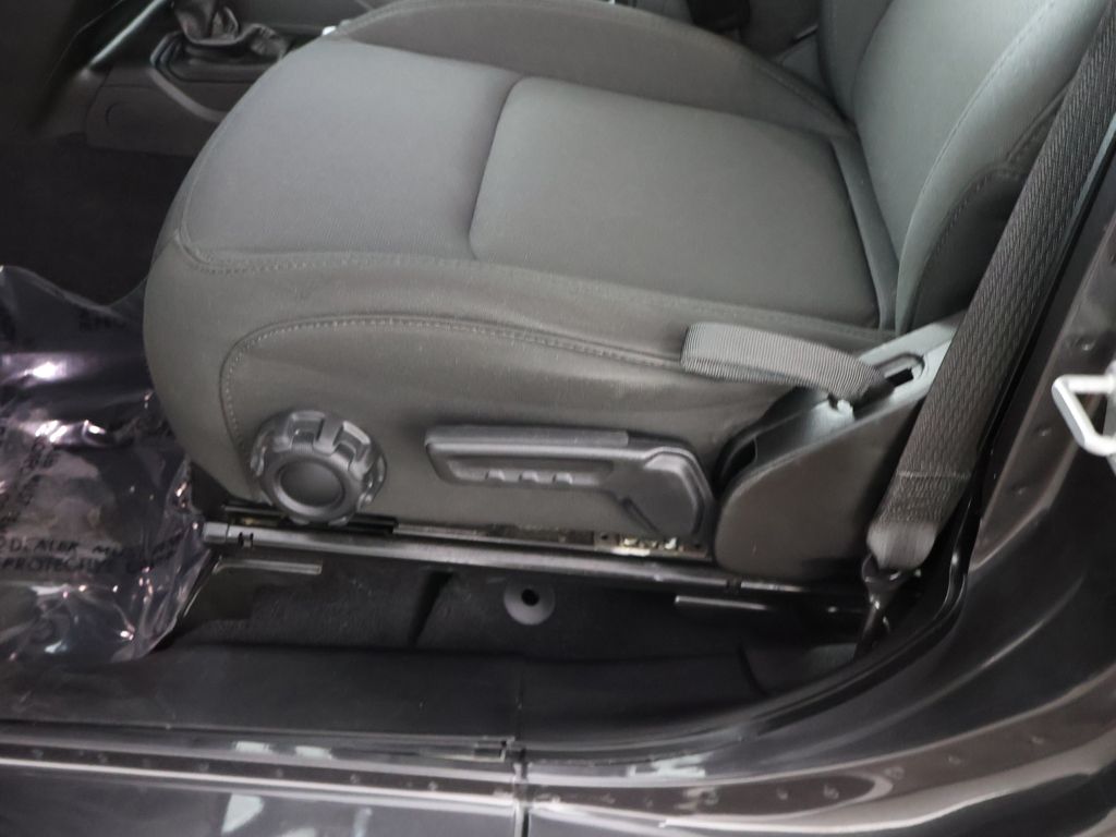 Used 2023 Gray Jeep Altitude image 28