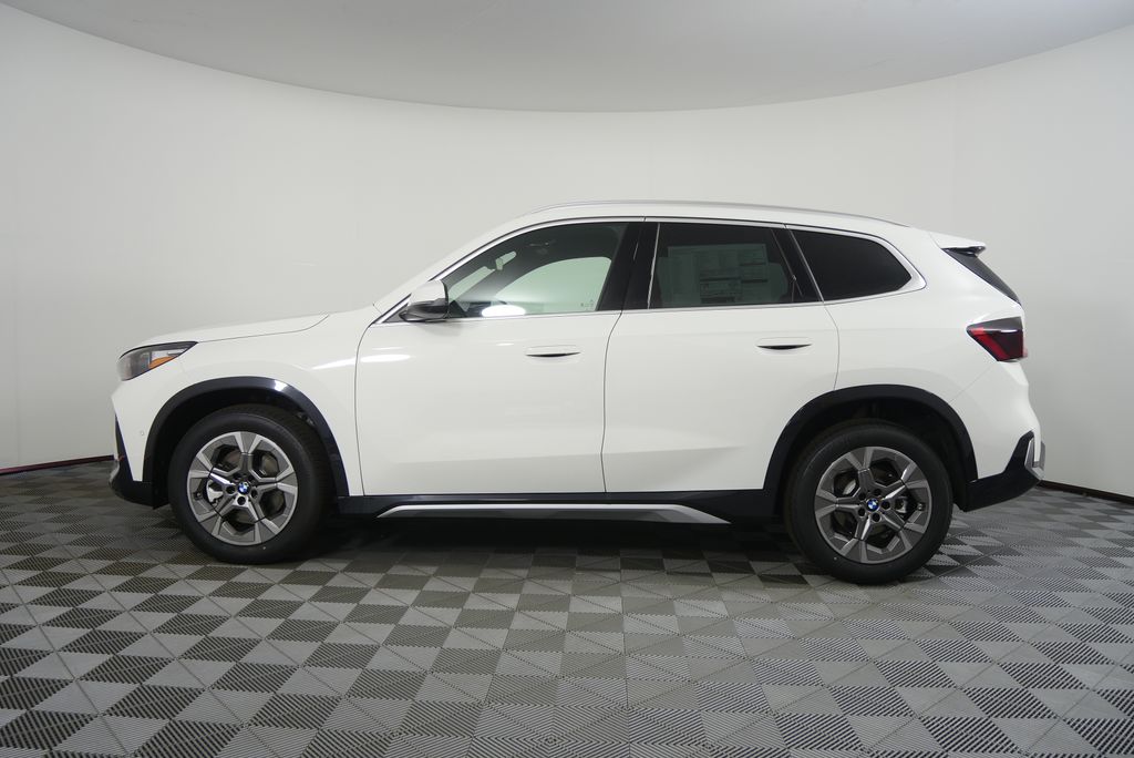 Thumbnail: 2026 BMW X1 - 6