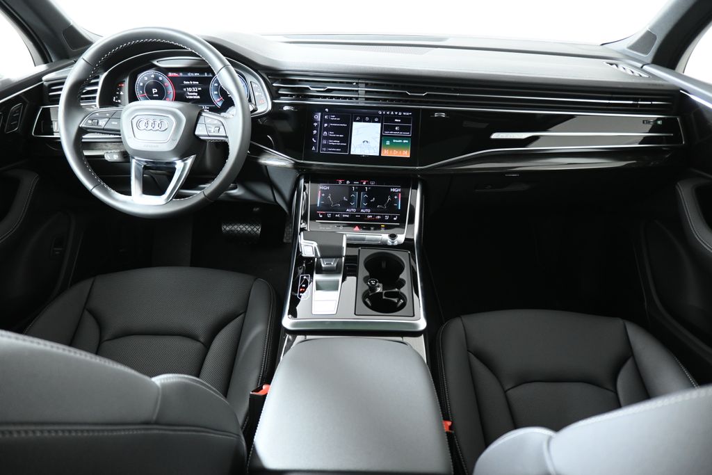 Thumbnail: 2026 Audi Q7 - 4