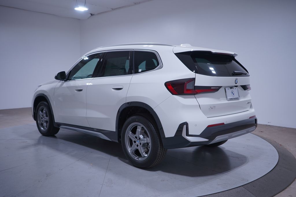 Thumbnail: 2026 BMW X1 - 3