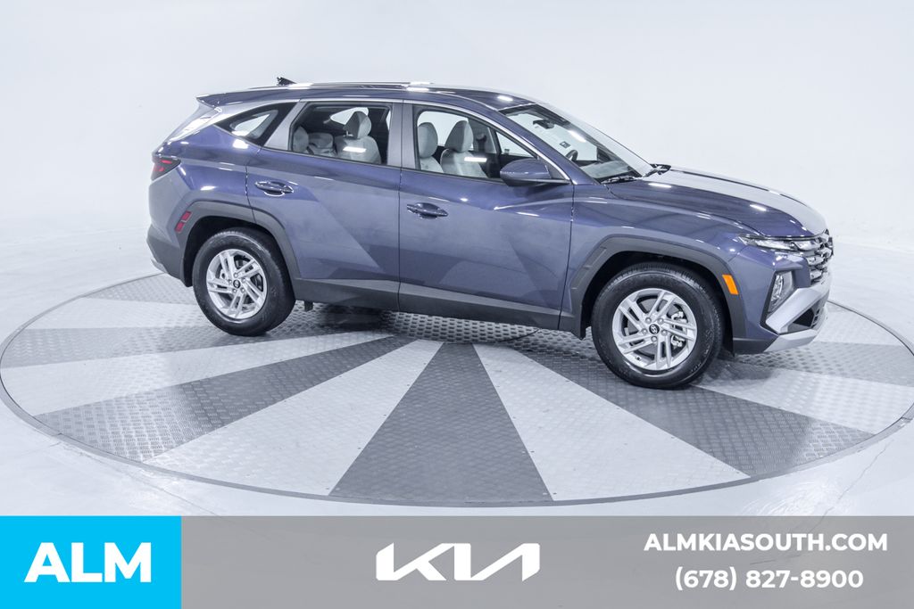 2025 Hyundai Tucson SE photo 12