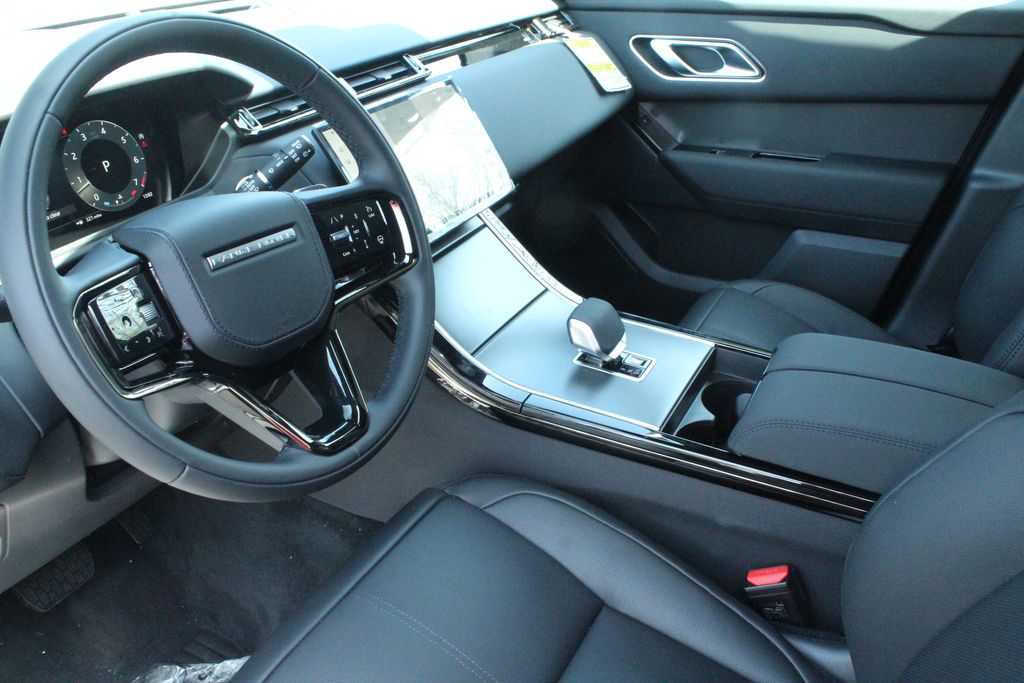 New 2026 White Land Rover S image 29