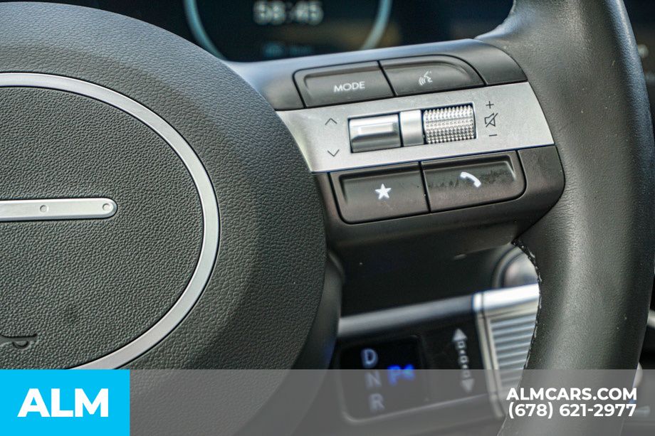 Used 2024 Silver Hyundai SEL image 30