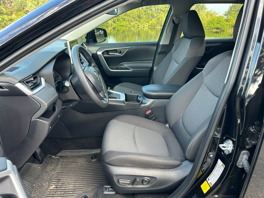 Thumbnail: 2024 Toyota RAV4 - 14