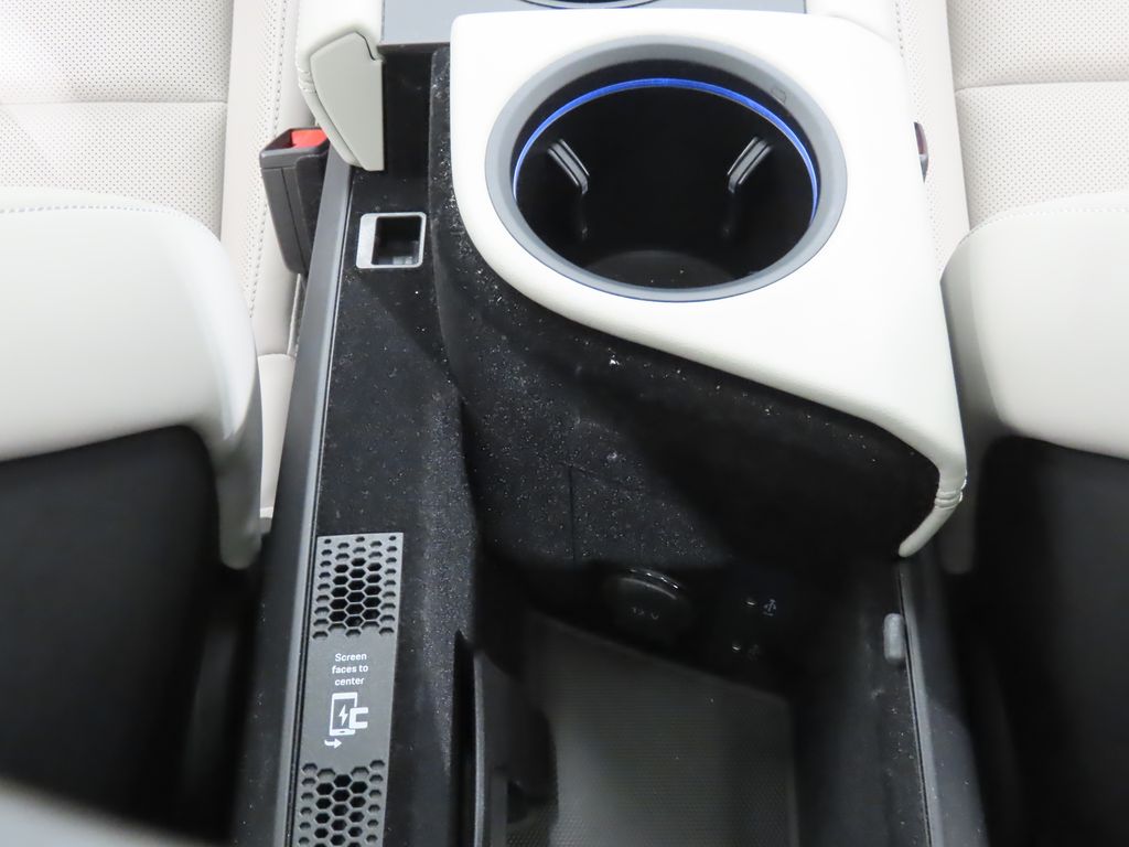 Thumbnail: 2024 Porsche Taycan - 30