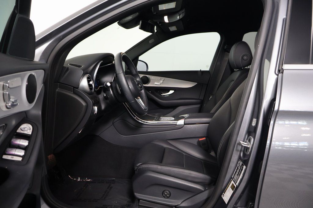 Thumbnail: 2022 Mercedes-Benz GLC - 10