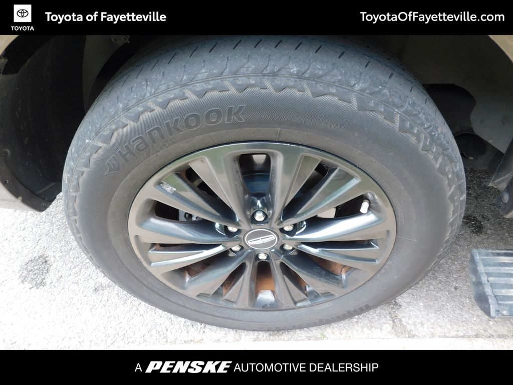 Thumbnail: 2016 Lincoln Navigator - 7